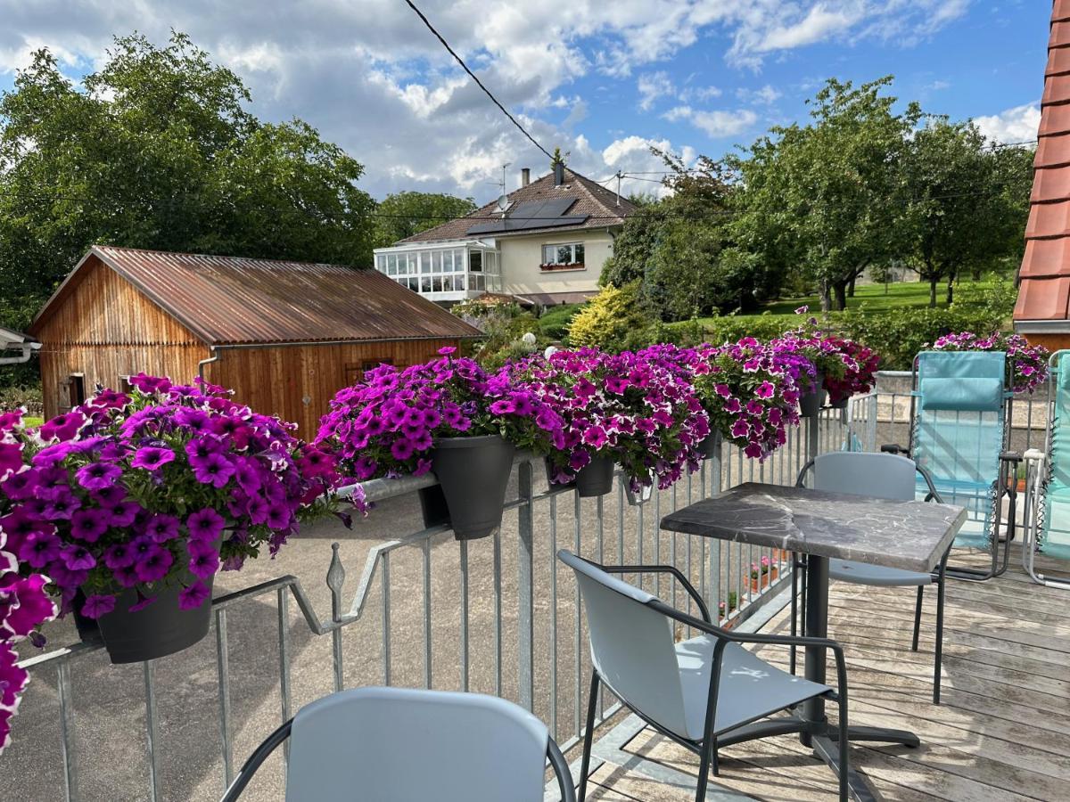 Ferienwohnung Au Parfum Des Roses Gunstett Exterior foto